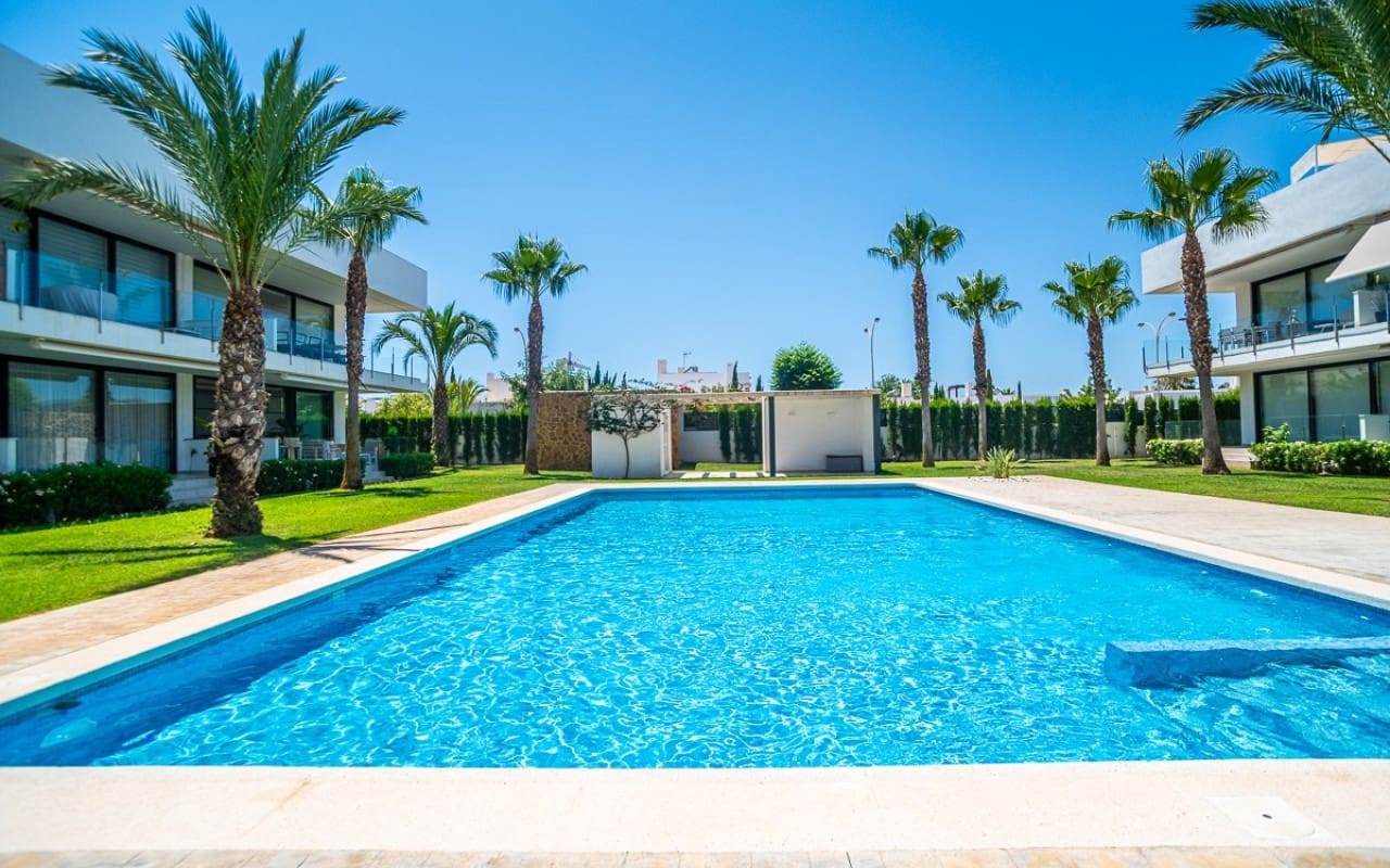 3 soverom Penthouse til salgs i Mar de Cristal med svømmebasseng - € 379 000 (Ref: 9136191)