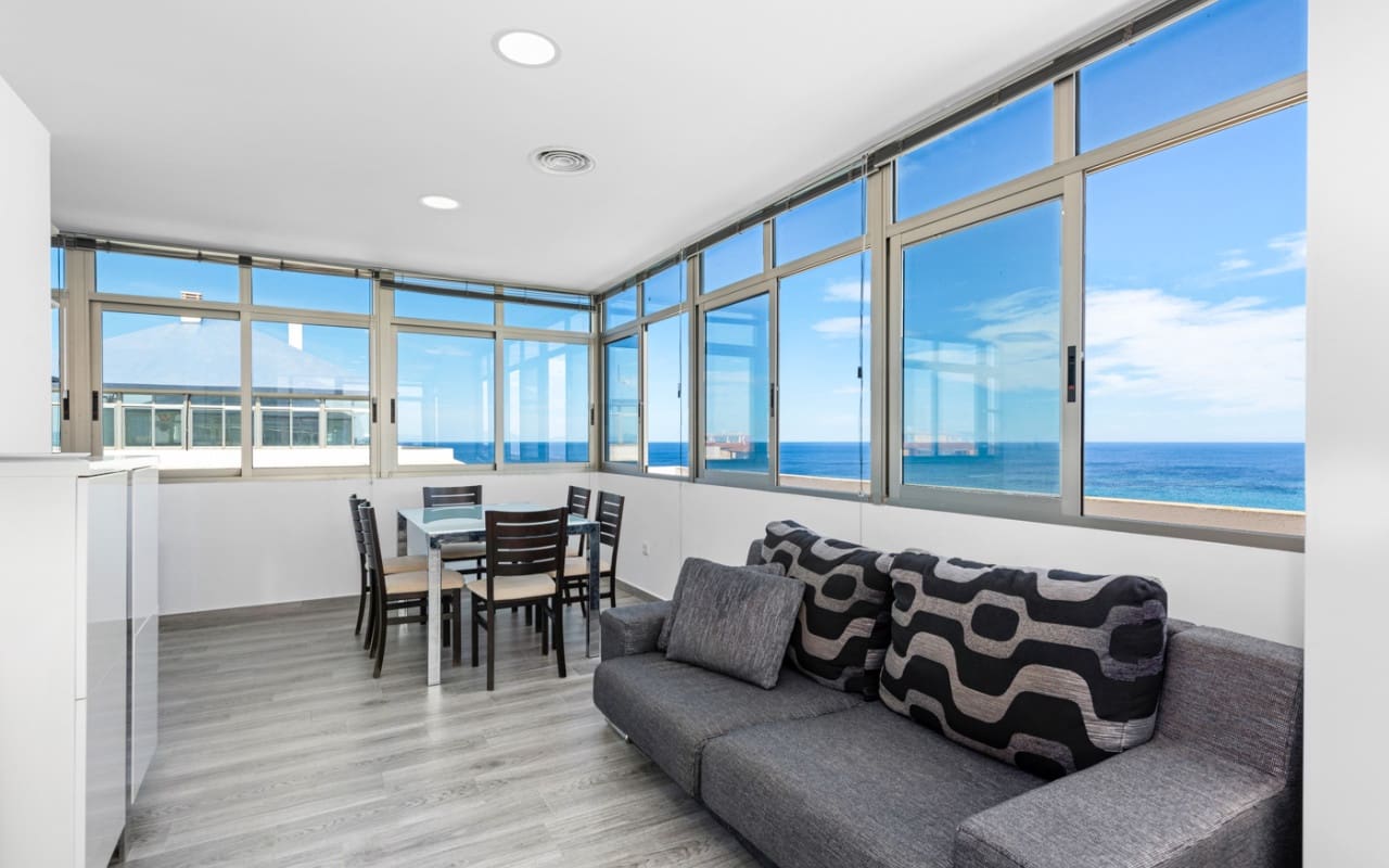 1 Zimmer Penthouse zu verkaufen in La Manga del Mar Menor mit Pool - 380.000 € (Ref: 9136204)