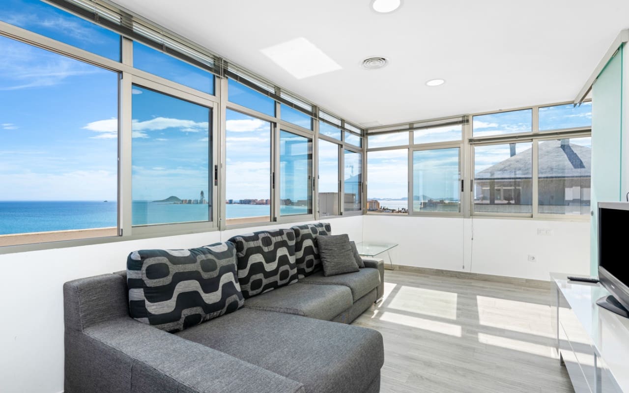 1 Zimmer Penthouse zu verkaufen in La Manga del Mar Menor mit Pool - 380.000 € (Ref: 9136204)