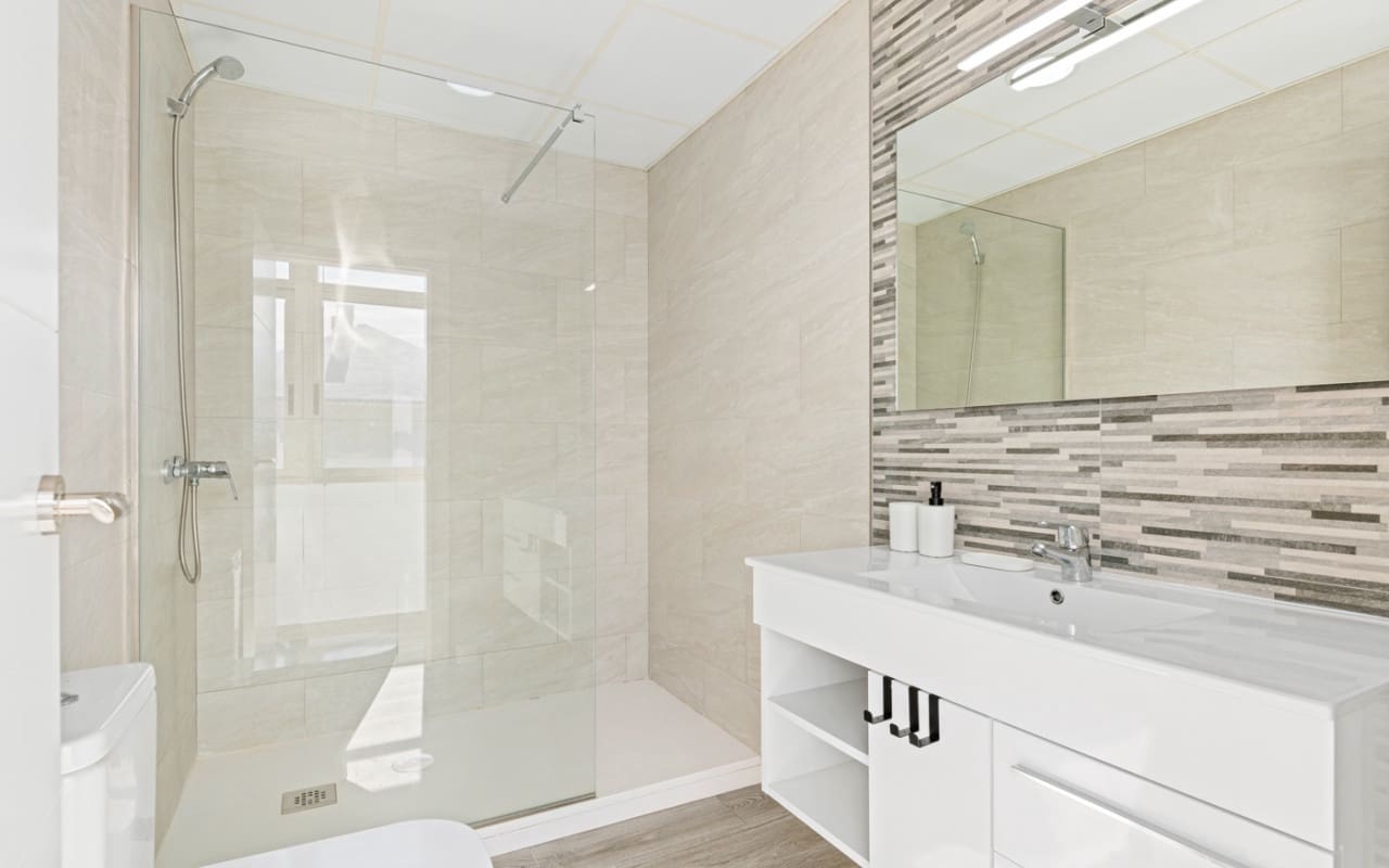 1 Zimmer Penthouse zu verkaufen in La Manga del Mar Menor mit Pool - 380.000 € (Ref: 9136204)