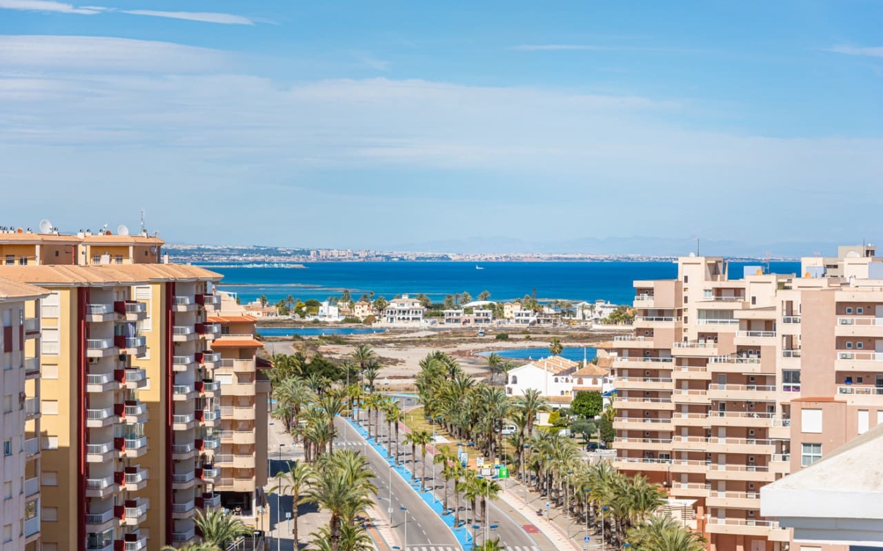 1 Zimmer Penthouse zu verkaufen in La Manga del Mar Menor mit Pool - 380.000 € (Ref: 9136204)