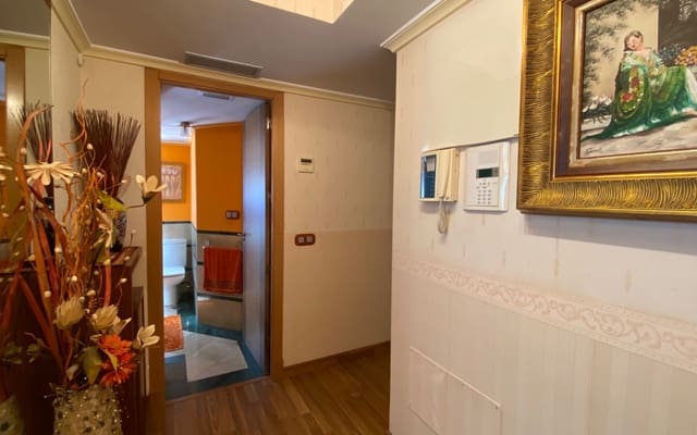 4 chambre Appartement à vendre à El Edén, Guardamar del Segura avec piscine - 239 000 € (Ref: 9136206)