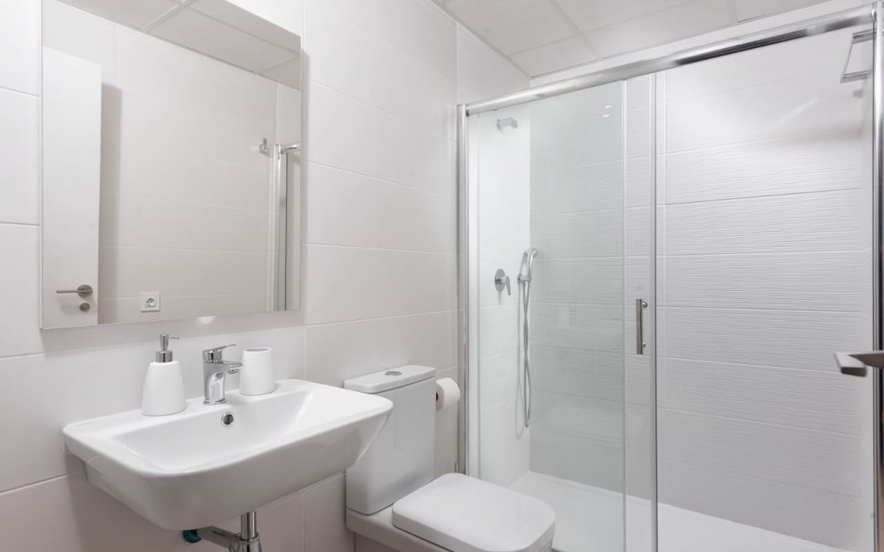 3 makuuhuone Huoneisto myytävänä paikassa Orihuela Costa mukana uima-altaan - 325 000 € (Ref: 9136208)