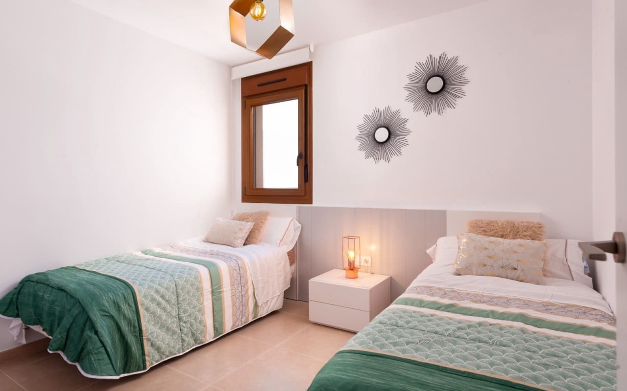 3 makuuhuone Huoneisto myytävänä paikassa Orihuela Costa mukana uima-altaan - 325 000 € (Ref: 9136208)