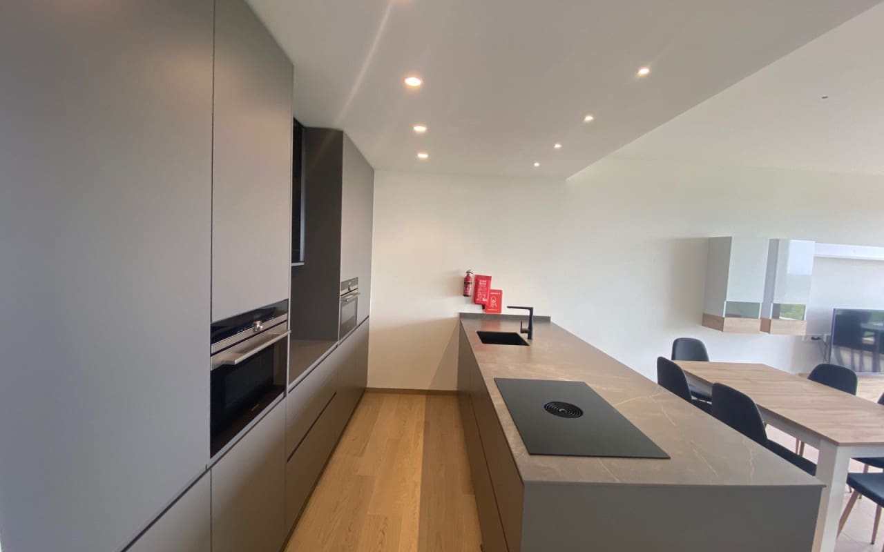 Apartamento de 2 habitaciones en Las Colinas Golf en venta con piscina - 475.000 € (Ref: 9136211)