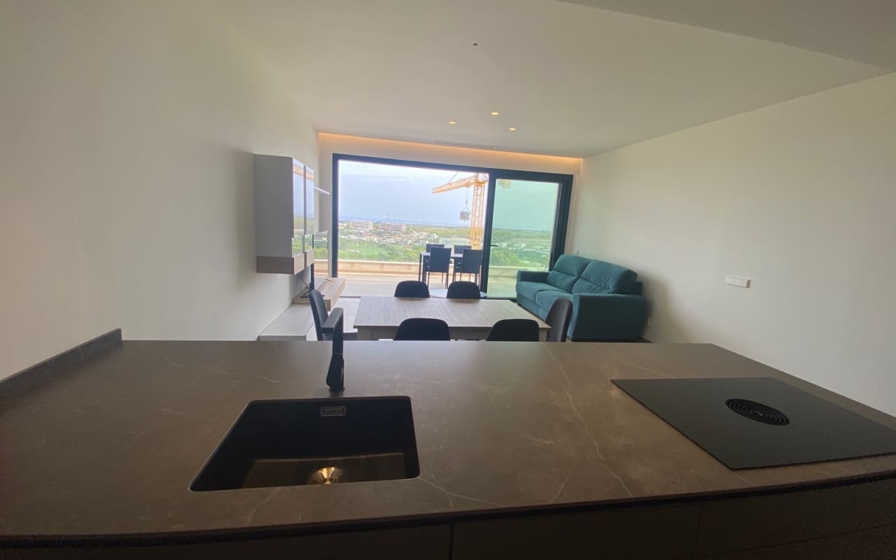 Apartamento de 2 habitaciones en Las Colinas Golf en venta con piscina - 475.000 € (Ref: 9136211)