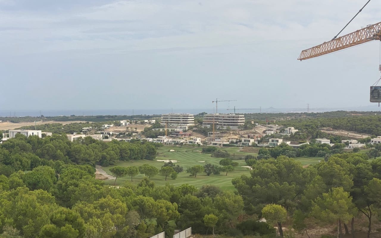 Apartamento de 2 habitaciones en Las Colinas Golf en venta con piscina - 475.000 € (Ref: 9136211)