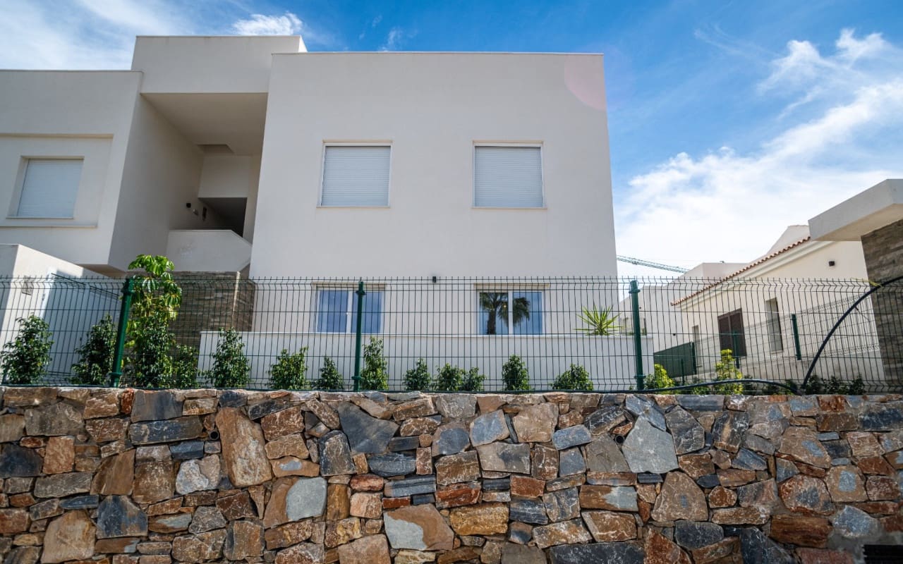 3 bedroom Apartment for sale in Algorfa with pool - € 375,000 (Ref: 9136216)