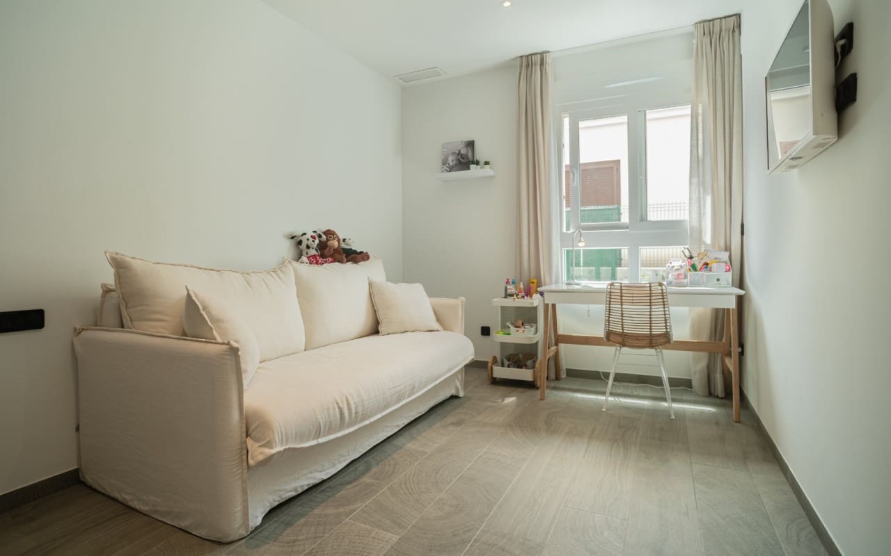 3 bedroom Apartment for sale in Algorfa with pool - € 375,000 (Ref: 9136216)