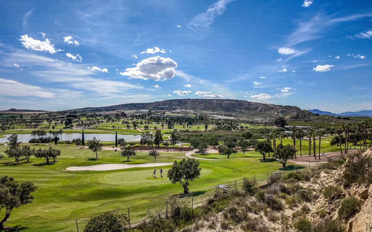 3 bedroom Apartment for sale in Algorfa with pool - € 375,000 (Ref: 9136216)