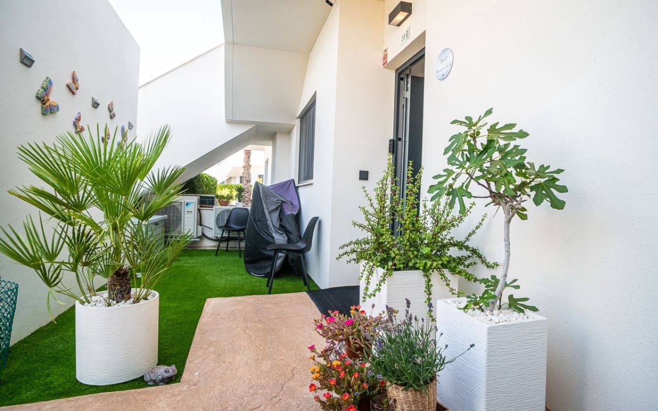 2 slaapkamer Appartement te koop in Pilar de la Horadada met zwembad - € 317.500 (Ref: 9136220)