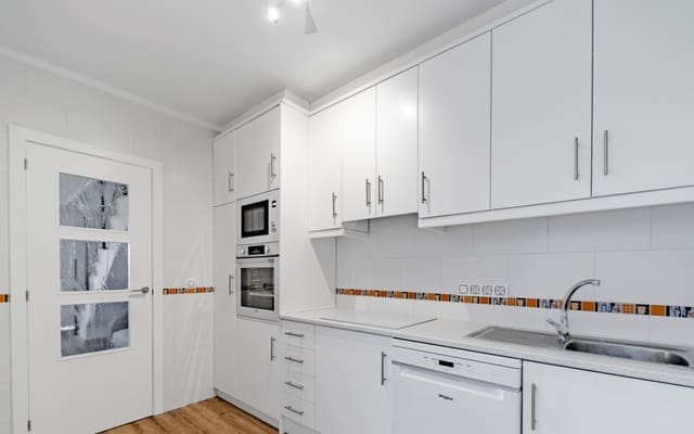 3 chambre Maison de Ville à vendre à Los Balcones avec piscine - 315 000 € (Ref: 9148206)