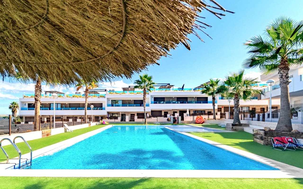 3 soveværelse Byhus til salg i Los Balcones med swimmingpool - € 315.000 (Ref: 9148206)