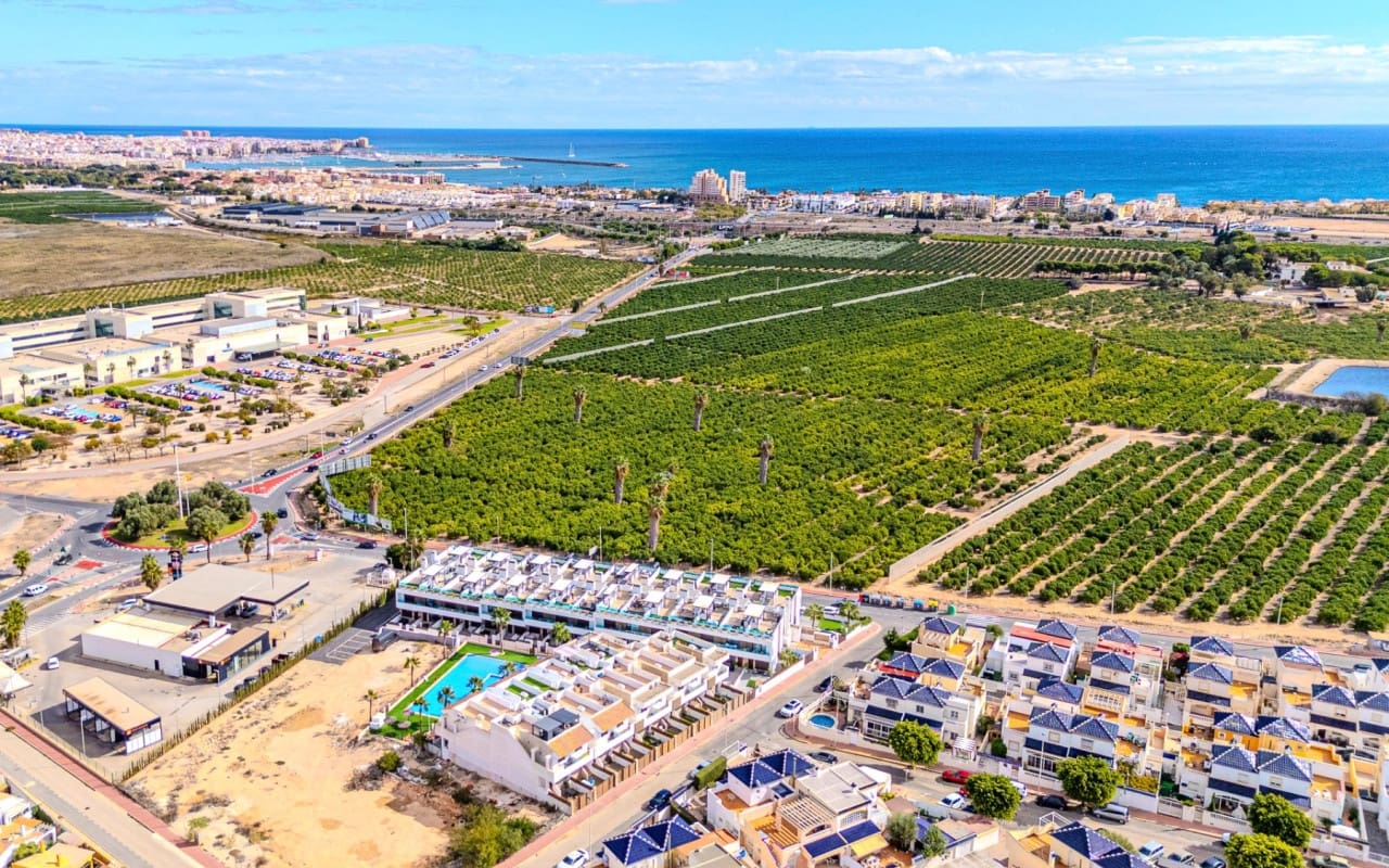 3 soveværelse Byhus til salg i Los Balcones med swimmingpool - € 315.000 (Ref: 9148206)