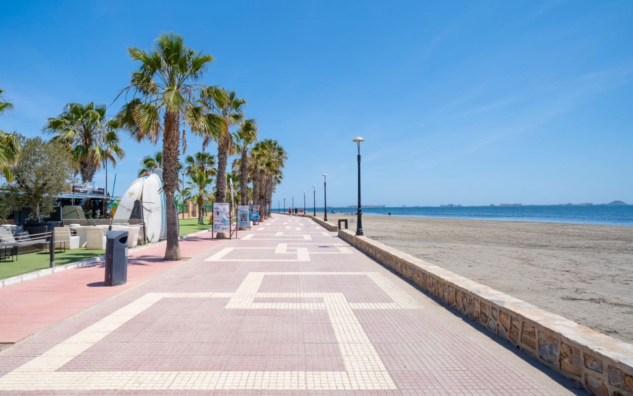 3 soveværelse Penthouse til salg i Los Alcazares med swimmingpool - € 290.000 (Ref: 9148212)