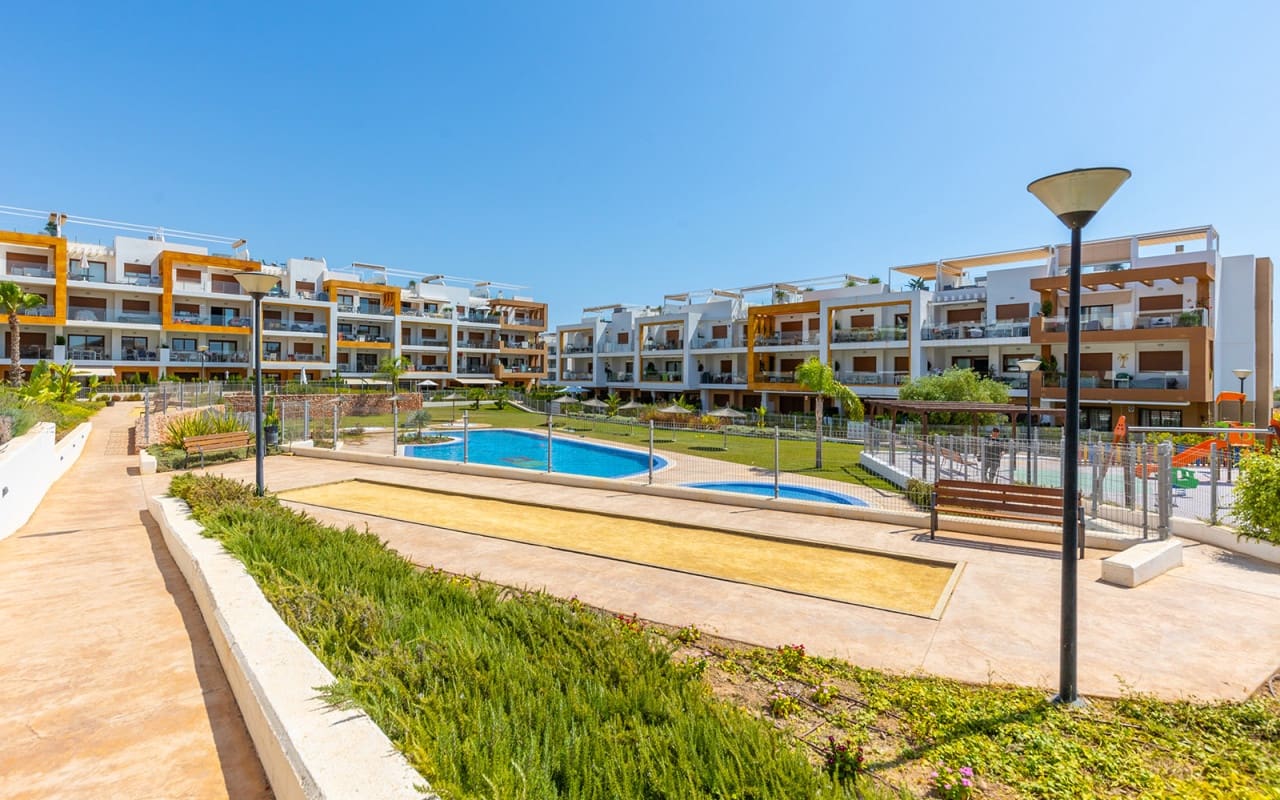 3 quarto Apartamento para venda em Villamartin com piscina - 299 900 € (Ref: 9148226)