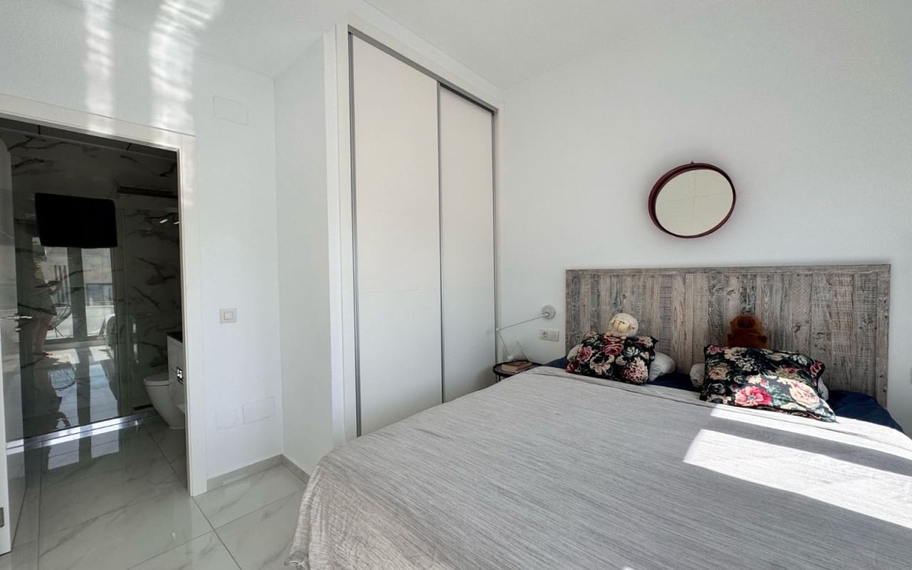 2 bedroom Townhouse for sale in Polop with pool - € 330,000 (Ref: 9170056)