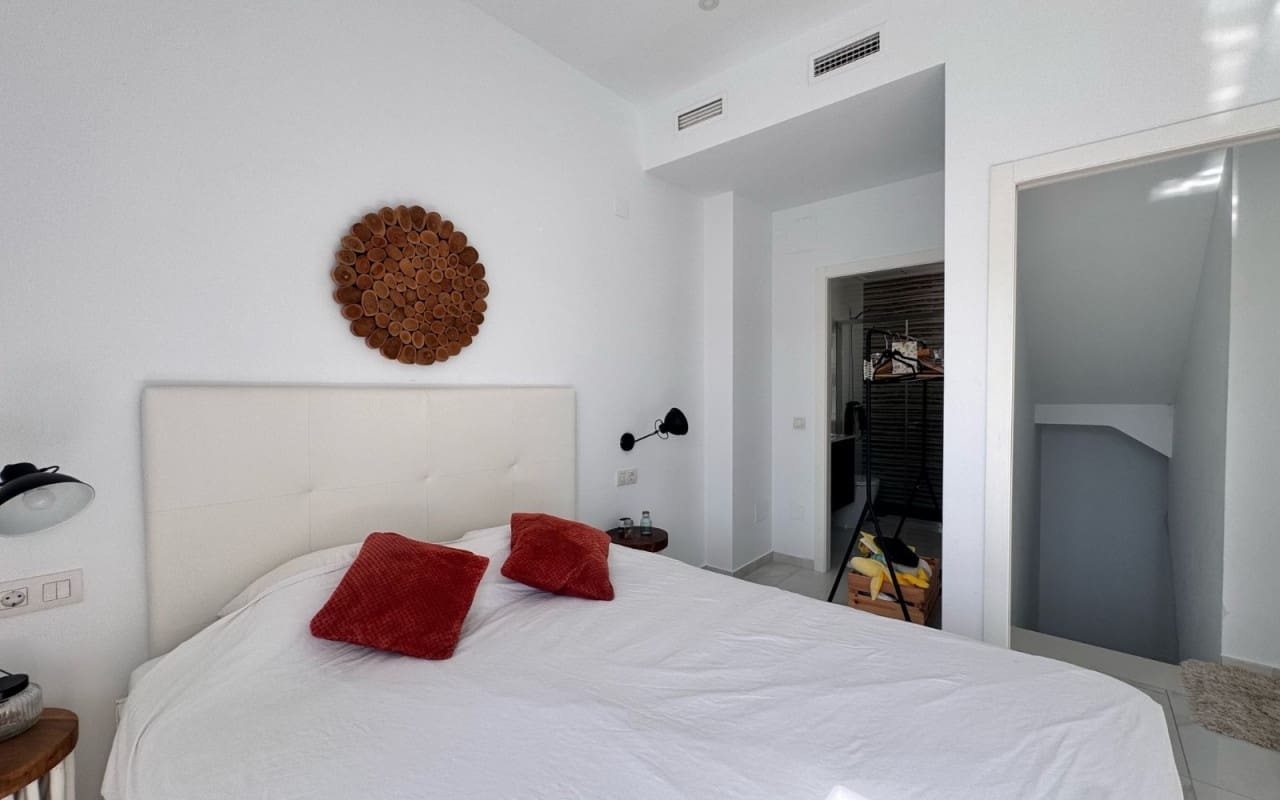 2 bedroom Townhouse for sale in Polop with pool - € 330,000 (Ref: 9170056)