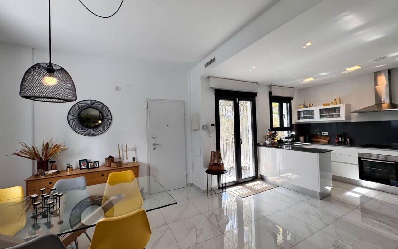 2 bedroom Townhouse for sale in Polop with pool - € 330,000 (Ref: 9170056)