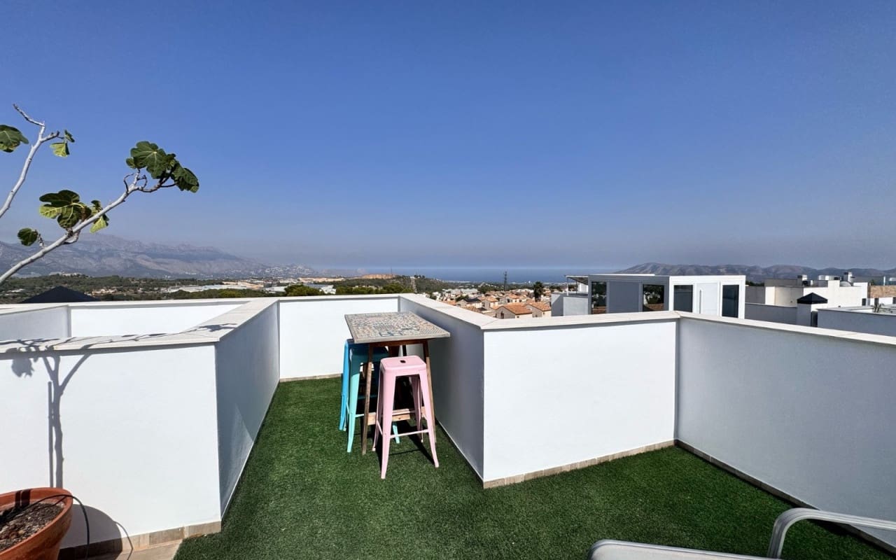 2 bedroom Townhouse for sale in Polop with pool - € 330,000 (Ref: 9170056)