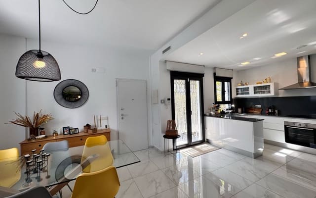 2 bedroom Townhouse for sale in Polop with pool - € 330,000 (Ref: 9170056)