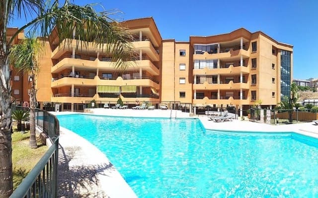 2 soveværelse Penthouse til salg i Los Pacos, Fuengirola med swimmingpool - € 363.000 (Ref: 9170276)