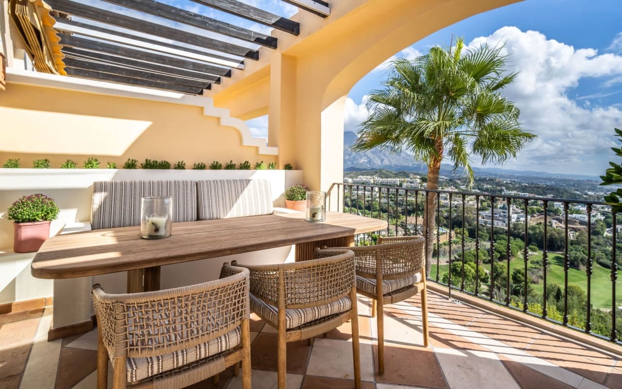 3 soveværelse Penthouse til salg i Benahavis med swimmingpool - € 1.375.000 (Ref: 9170277)