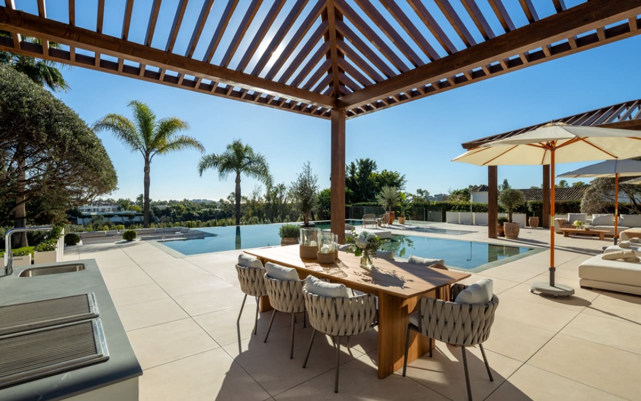 6 soveværelse Villa til salg i Marbella - € 10.950.000 (Ref: 9170278)