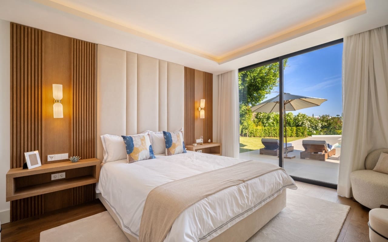 6 slaapkamer Villa te koop in Marbella - € 7.350.000 (Ref: 9170279)