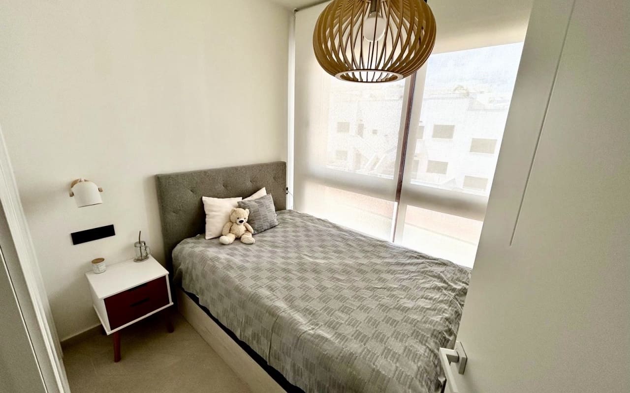 2 makuuhuone Huoneisto myytävänä paikassa Torrevieja mukana uima-altaan - 299 000 € (Ref: 9170321)