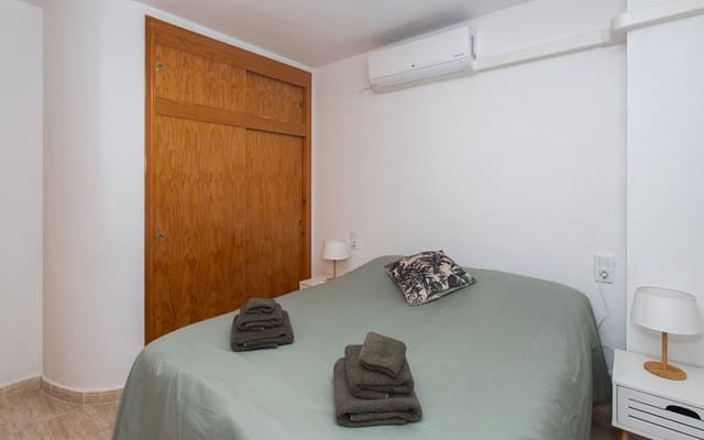 3 soverom Leilighet til leie i El Chaparral, Torrevieja med svømmebasseng - € 800 (Ref: 9175683)