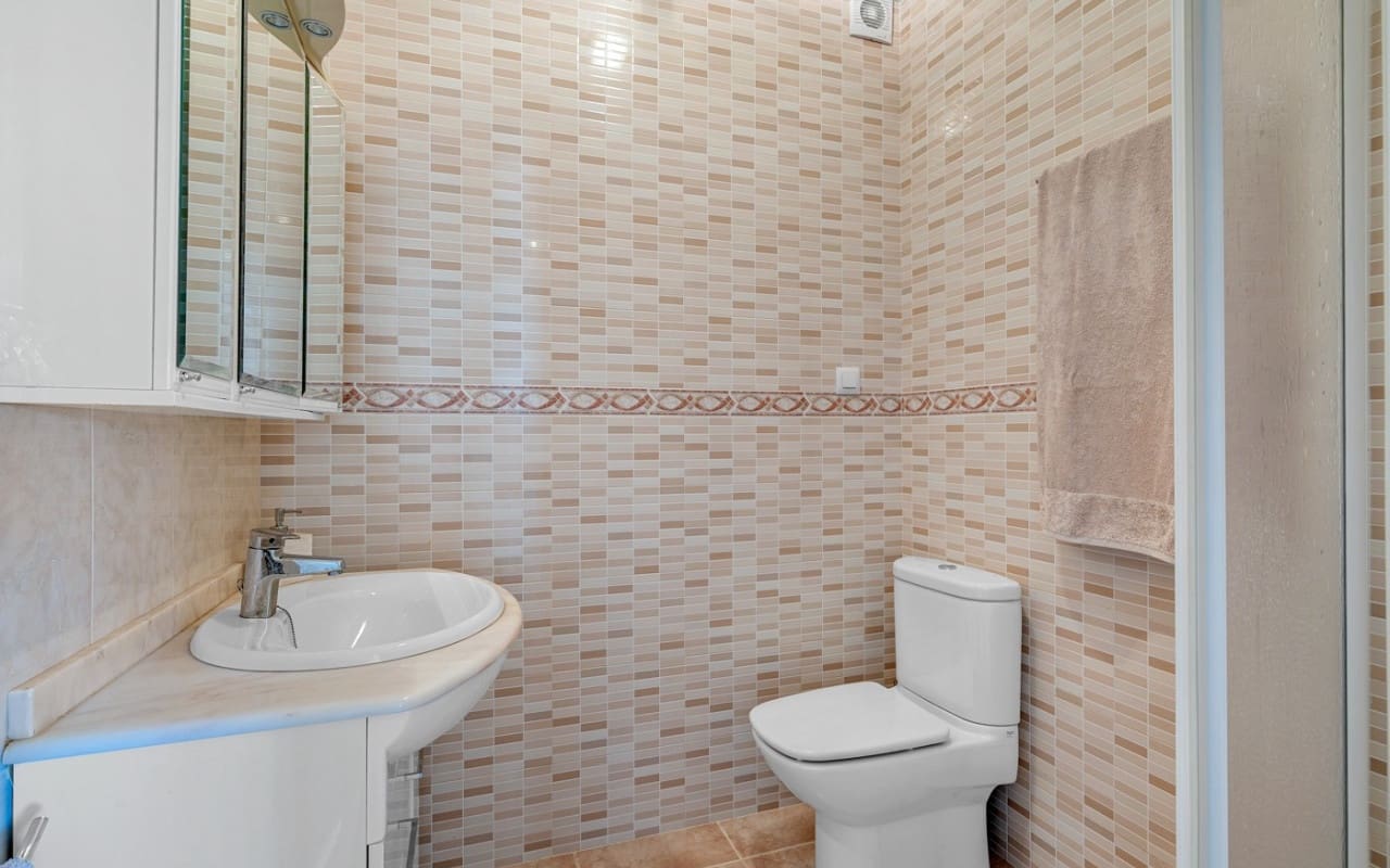 3 slaapkamer Villa te koop in Ciudad Quesada met zwembad - € 490.000 (Ref: 9175908)