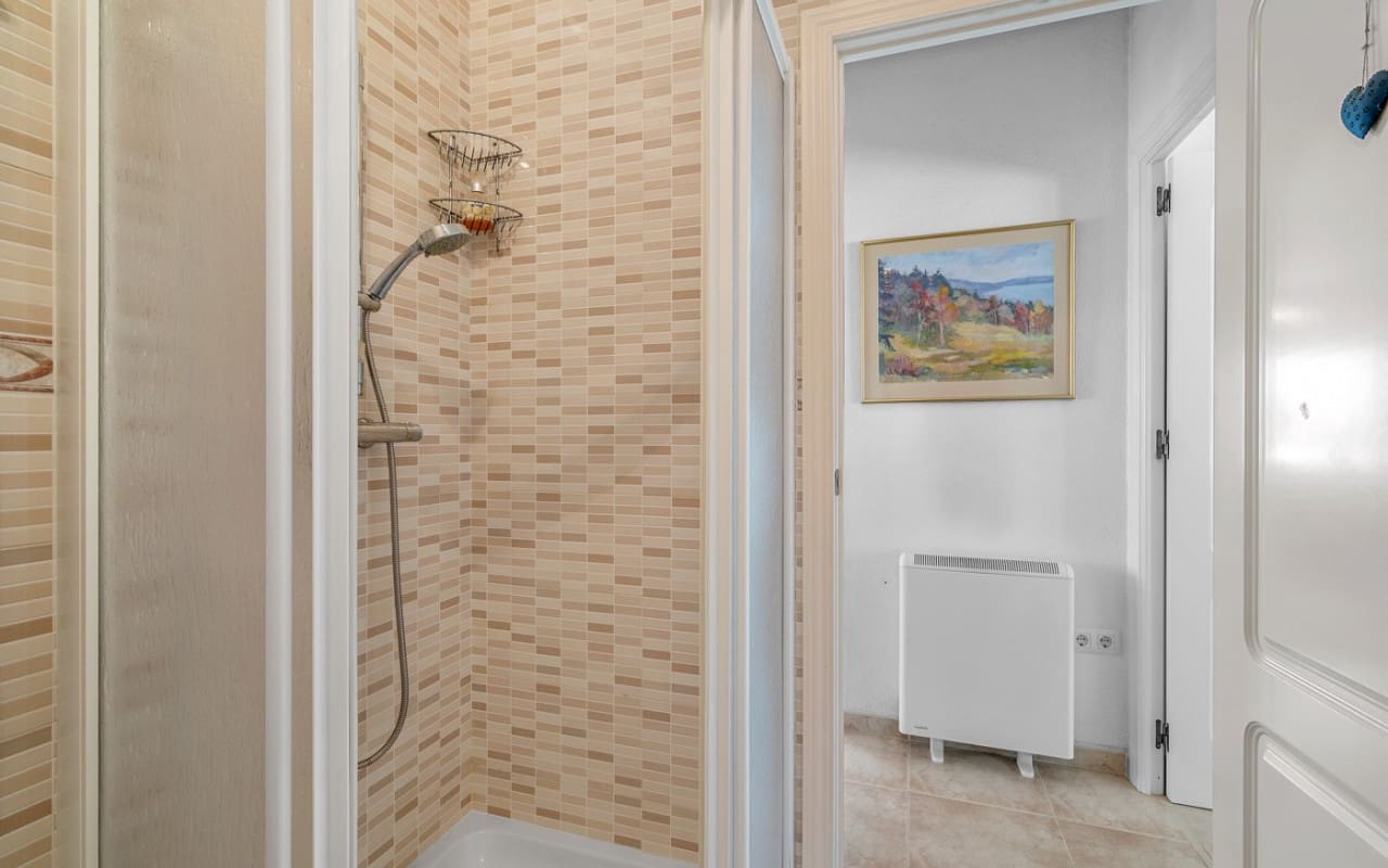 3 slaapkamer Villa te koop in Ciudad Quesada met zwembad - € 490.000 (Ref: 9175908)