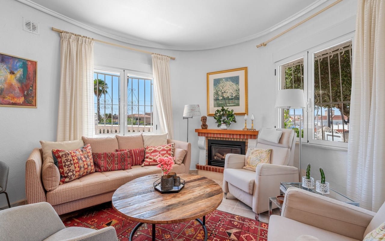 3 slaapkamer Villa te koop in Ciudad Quesada met zwembad - € 490.000 (Ref: 9175908)