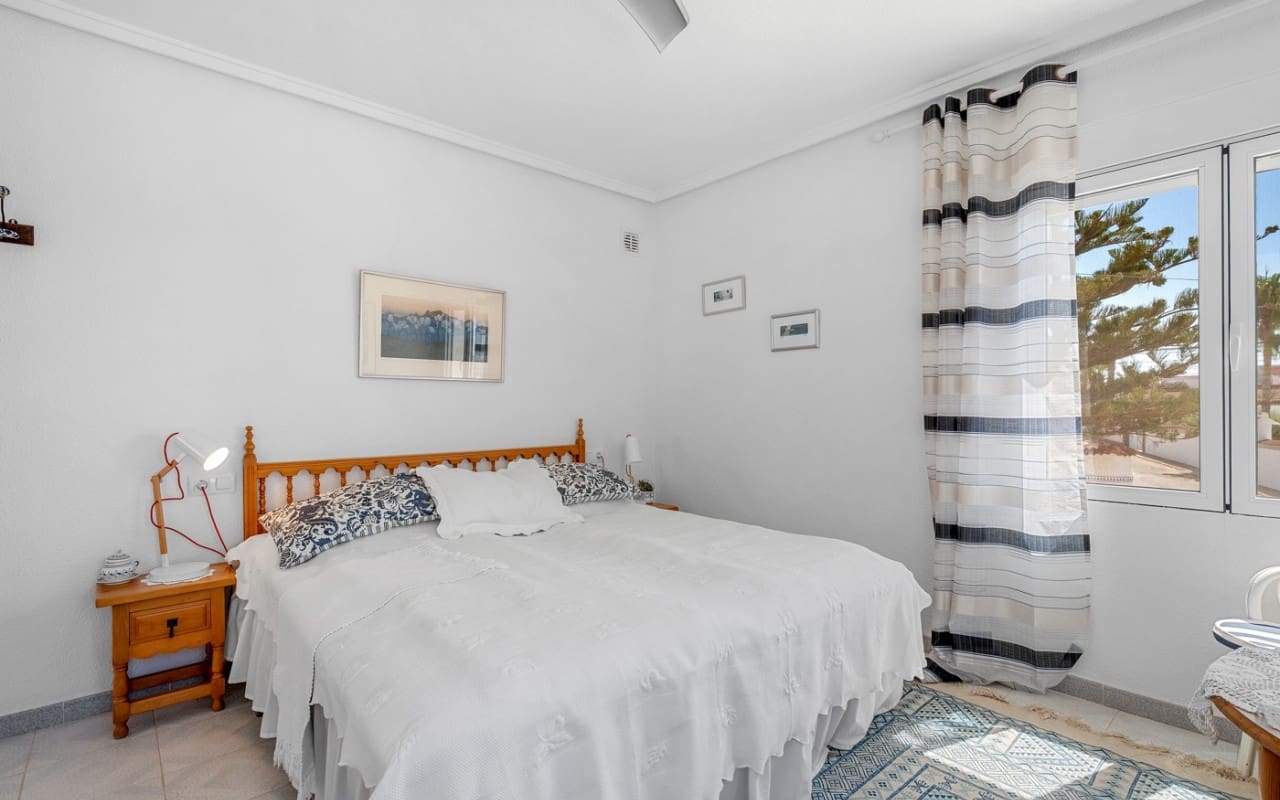 3 slaapkamer Villa te koop in Ciudad Quesada met zwembad - € 490.000 (Ref: 9175908)