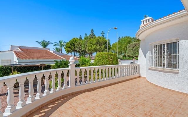 3 slaapkamer Villa te koop in Ciudad Quesada, Rojales met zwembad - € 490.000 (Ref: 9175908)