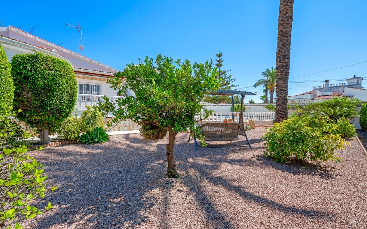 3 slaapkamer Villa te koop in Ciudad Quesada met zwembad - € 490.000 (Ref: 9175908)