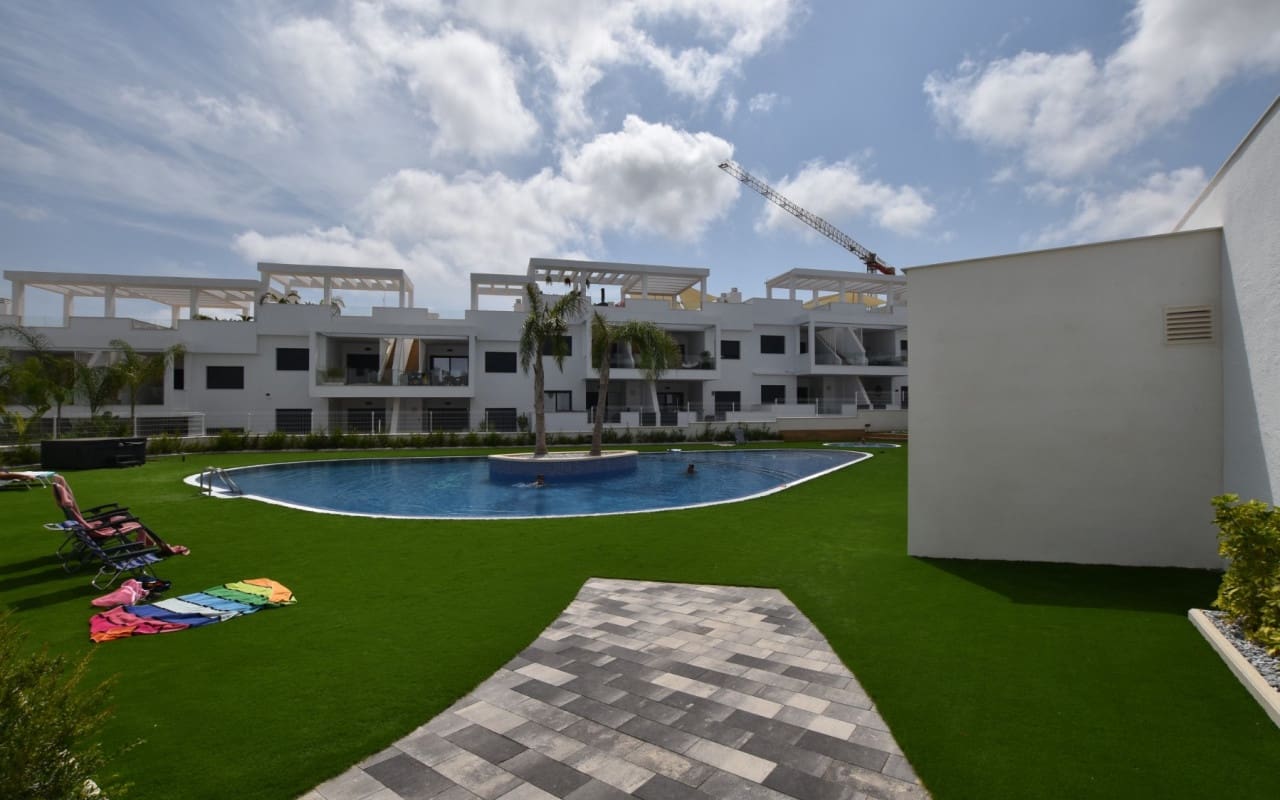 2 bedroom Apartment for sale in Los Balcones with pool - € 299,995 (Ref: 9175911)