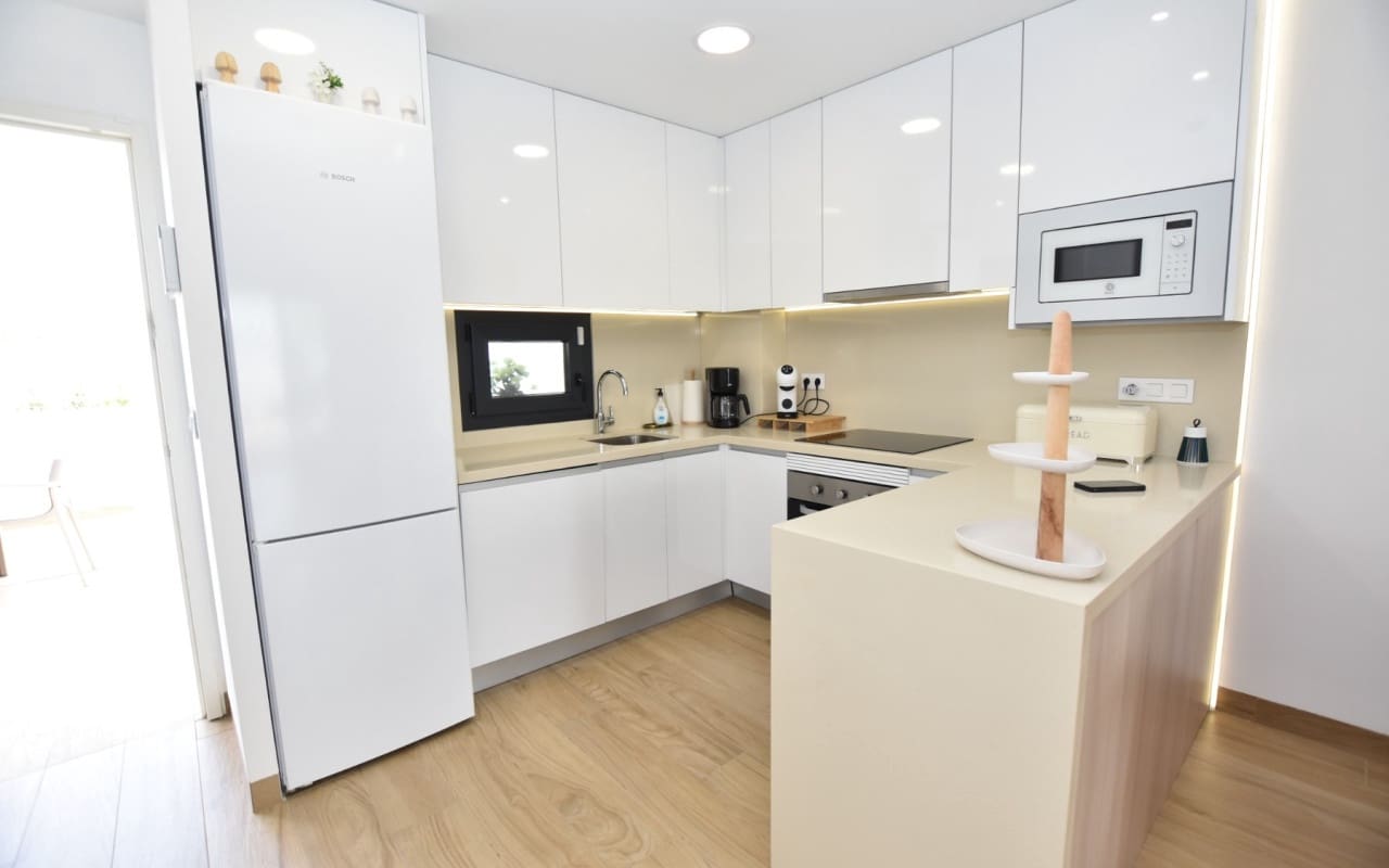 2 bedroom Apartment for sale in Los Balcones with pool - € 299,995 (Ref: 9175911)