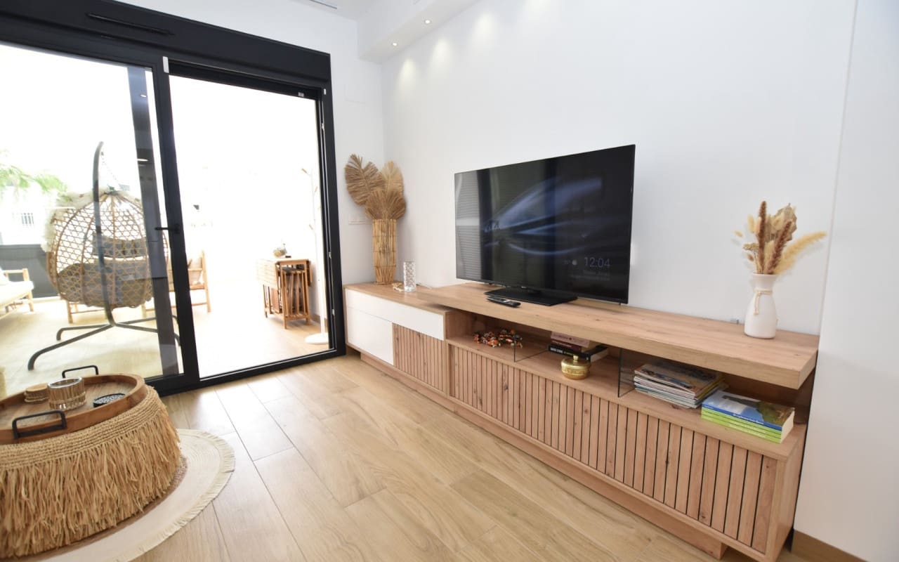 2 bedroom Apartment for sale in Los Balcones with pool - € 299,995 (Ref: 9175911)