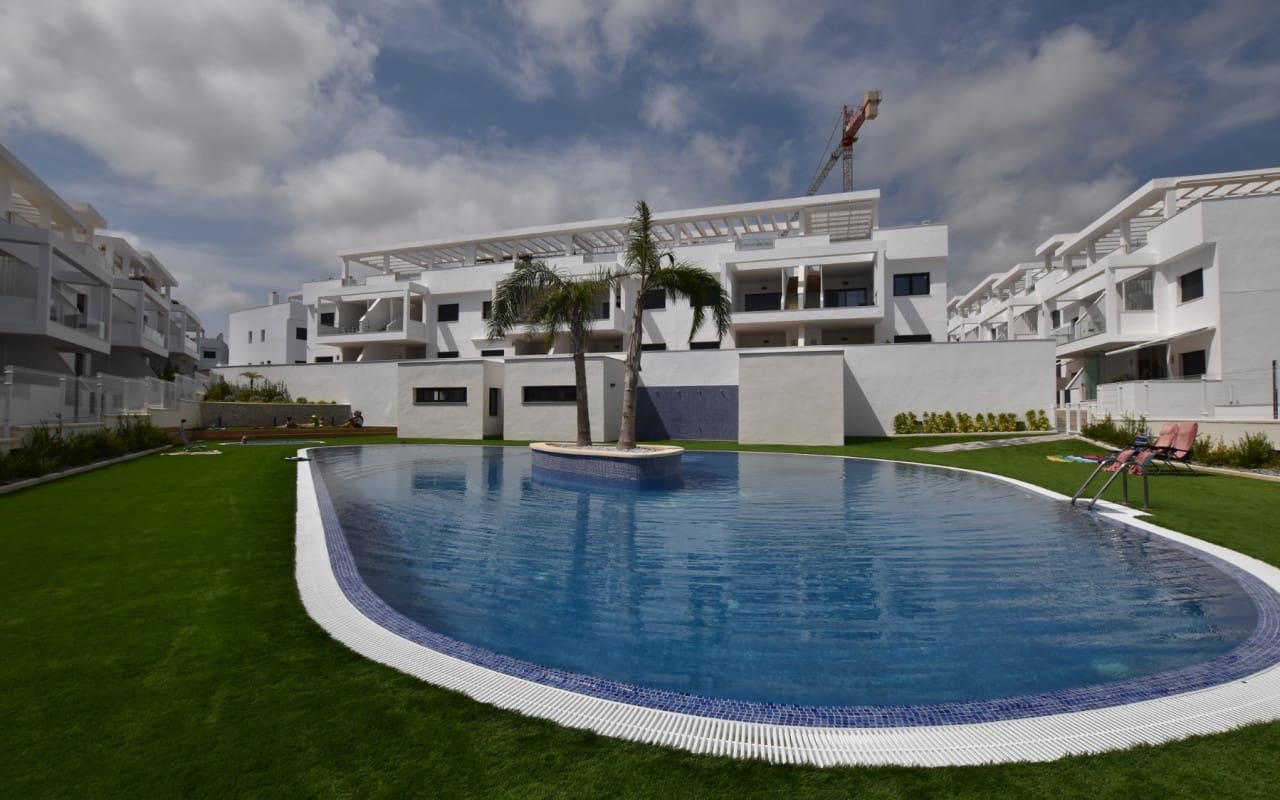 2 bedroom Apartment for sale in Los Balcones with pool - € 299,995 (Ref: 9175911)