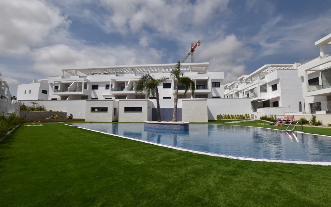 2 bedroom Apartment for sale in Los Balcones with pool - € 299,995 (Ref: 9175911)