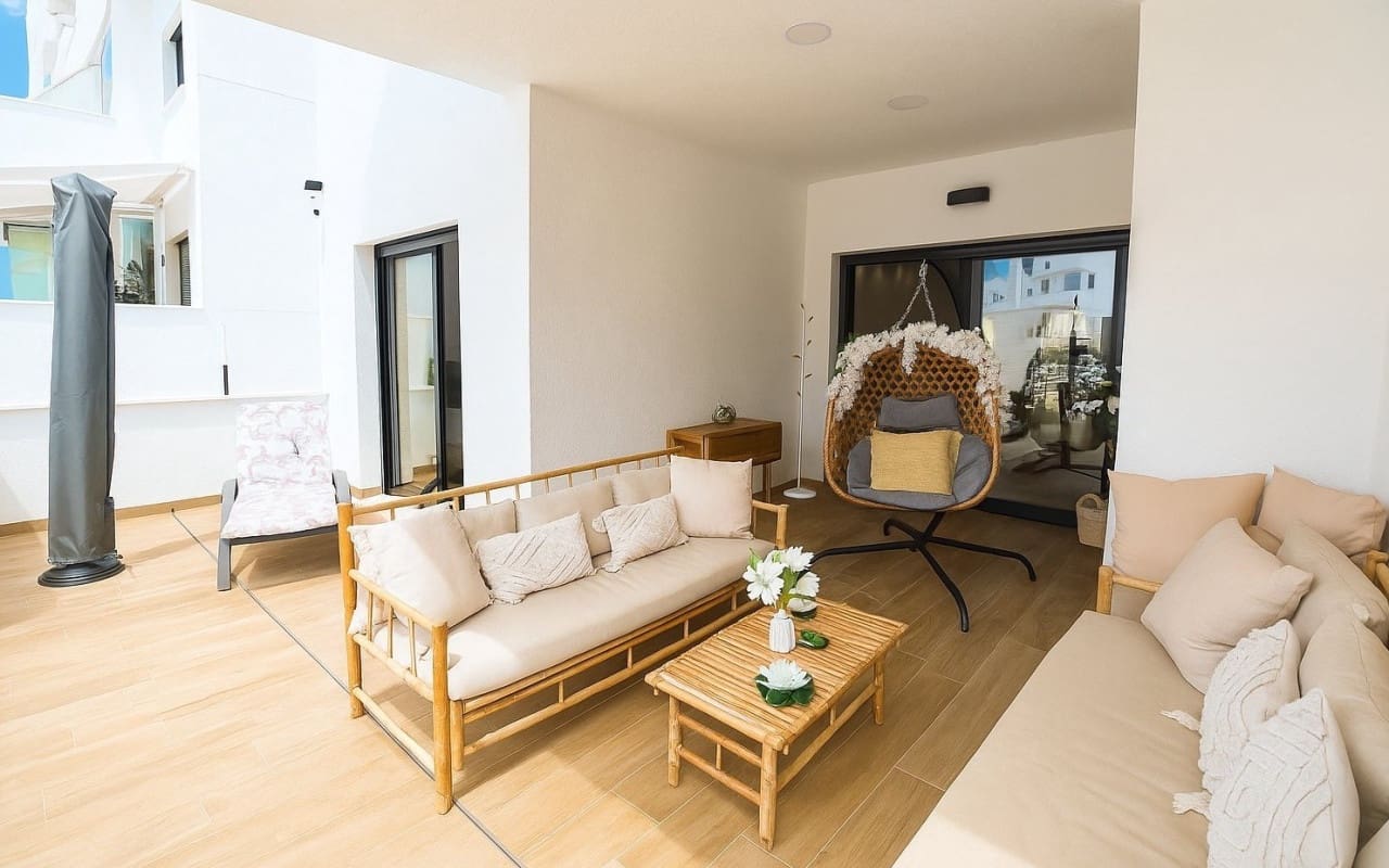 2 bedroom Apartment for sale in Los Balcones with pool - € 299,995 (Ref: 9175911)