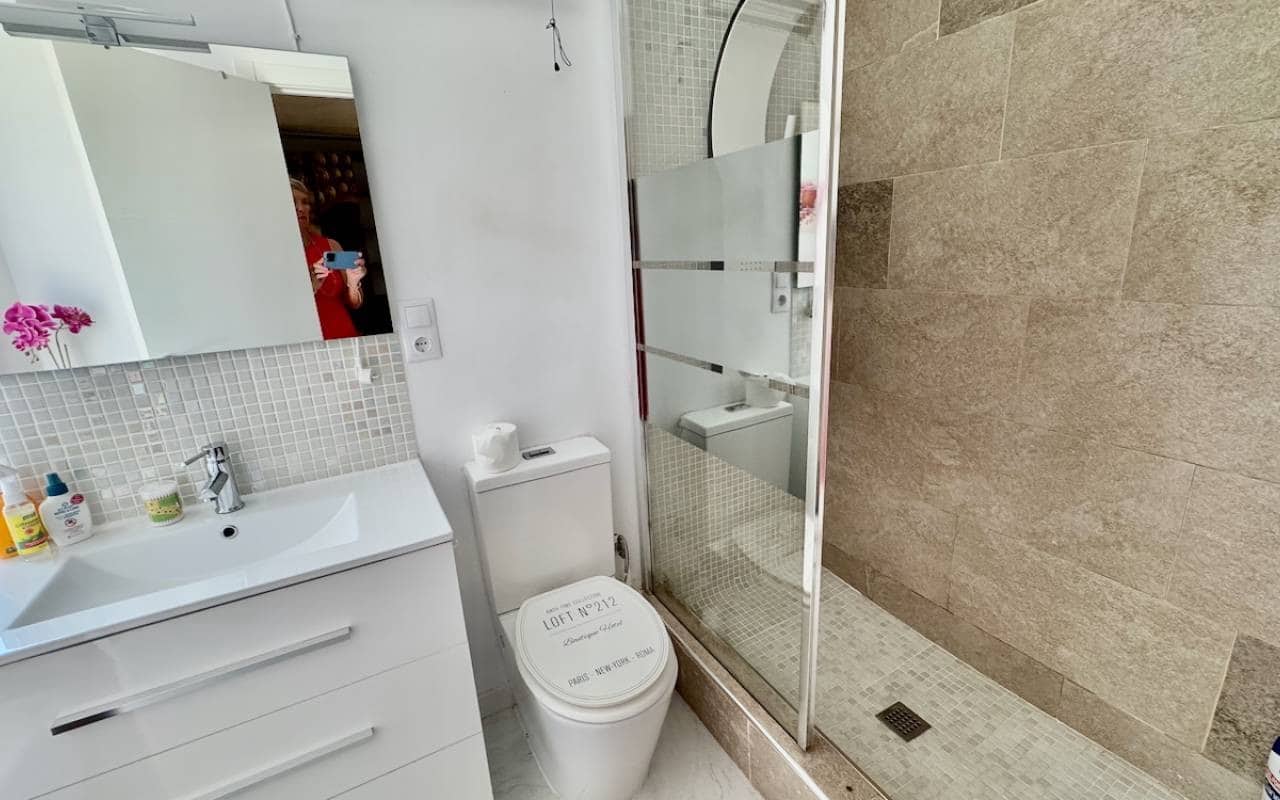 6 makuuhuone Huvila myytävänä paikassa Ciudad Quesada mukana uima-altaan - 685 000 € (Ref: 9185996)