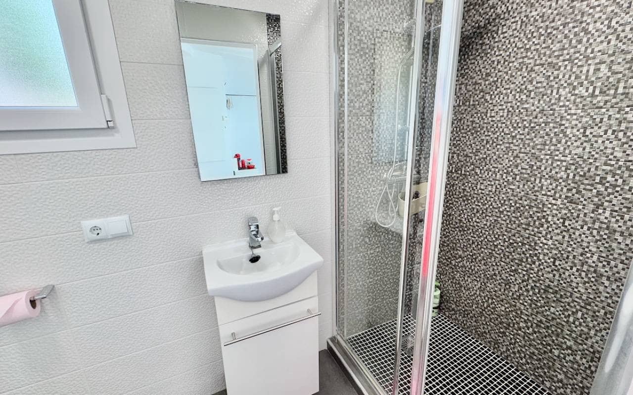 6 makuuhuone Huvila myytävänä paikassa Ciudad Quesada mukana uima-altaan - 685 000 € (Ref: 9185996)