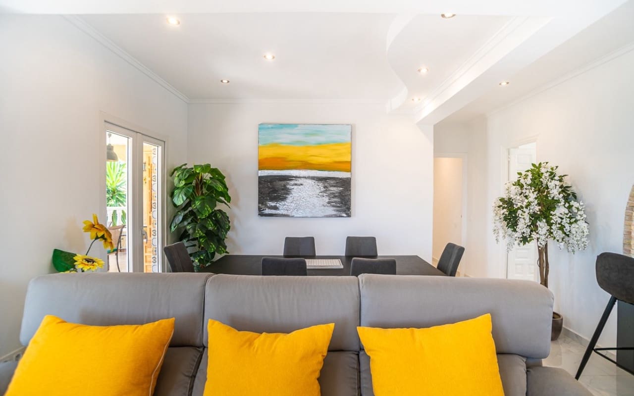 3 camera da letto Villa in vendita in La Siesta con piscina - 535.000 € (Rif: 9185999)