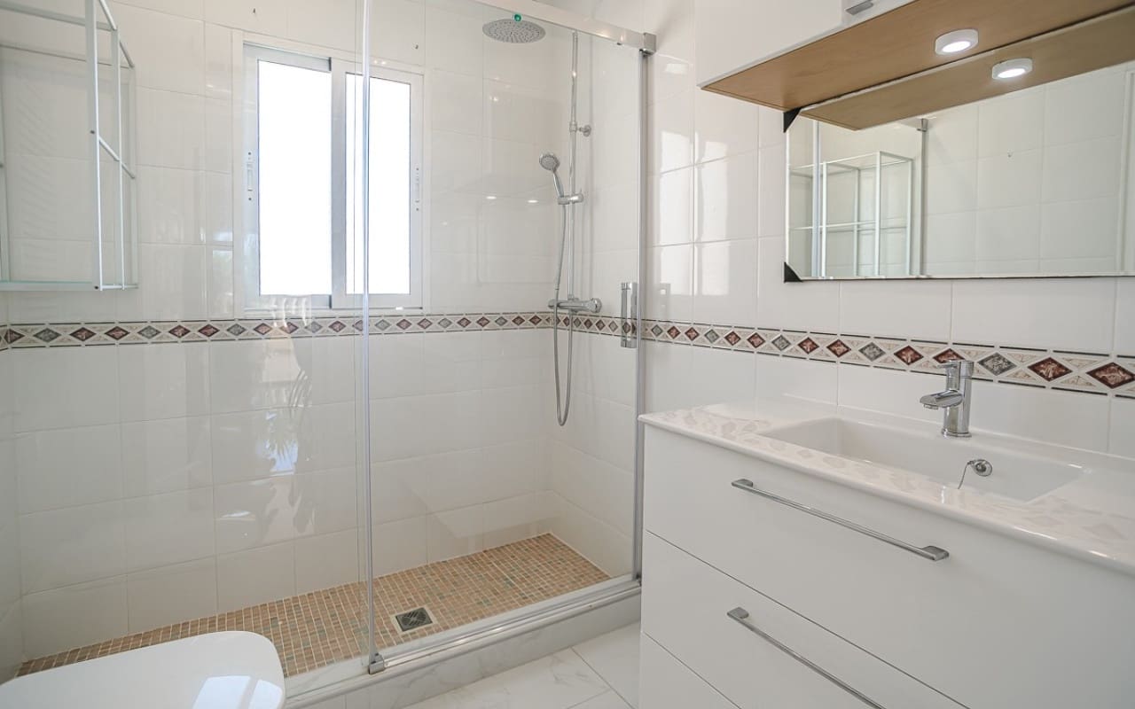 3 camera da letto Villa in vendita in La Siesta con piscina - 535.000 € (Rif: 9185999)