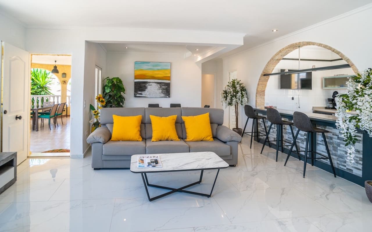 3 camera da letto Villa in vendita in La Siesta con piscina - 535.000 € (Rif: 9185999)