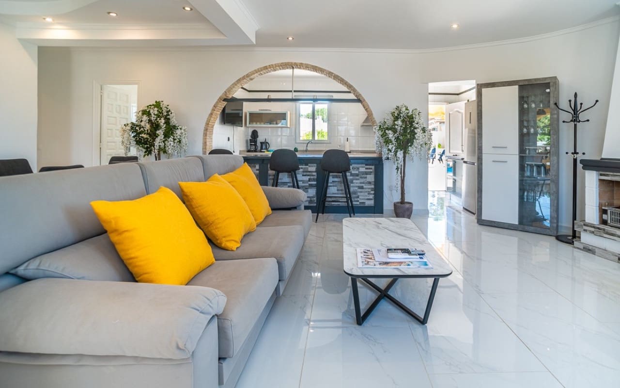 3 camera da letto Villa in vendita in La Siesta con piscina - 535.000 € (Rif: 9185999)