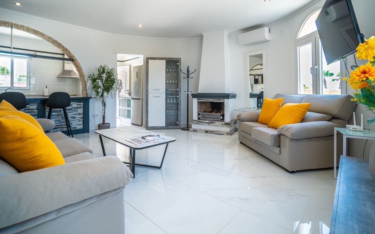 3 camera da letto Villa in vendita in La Siesta con piscina - 535.000 € (Rif: 9185999)